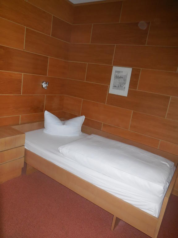 Hotel Garni Am Hechenberg Mainz Kamer foto