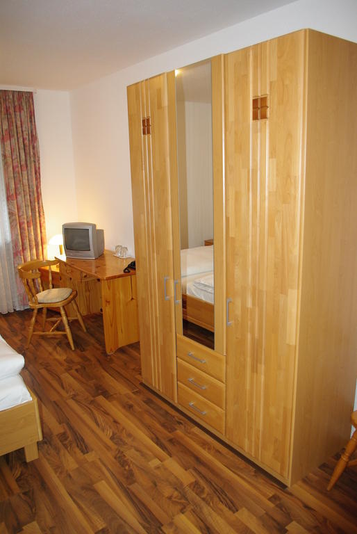 Hotel Garni Am Hechenberg Mainz Kamer foto
