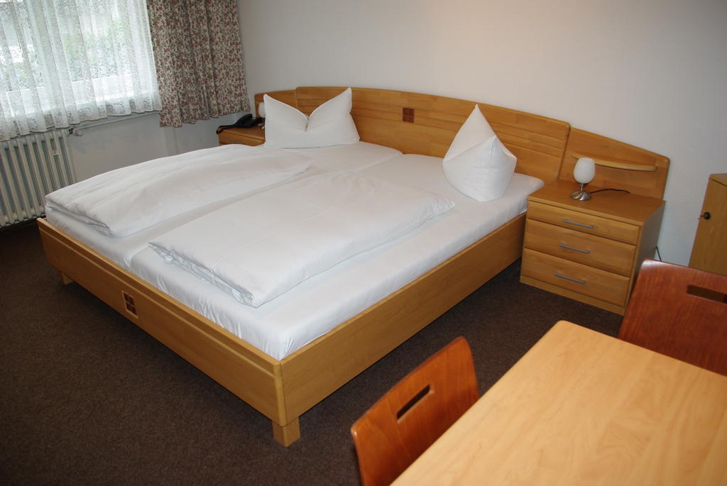 Hotel Garni Am Hechenberg Mainz Kamer foto